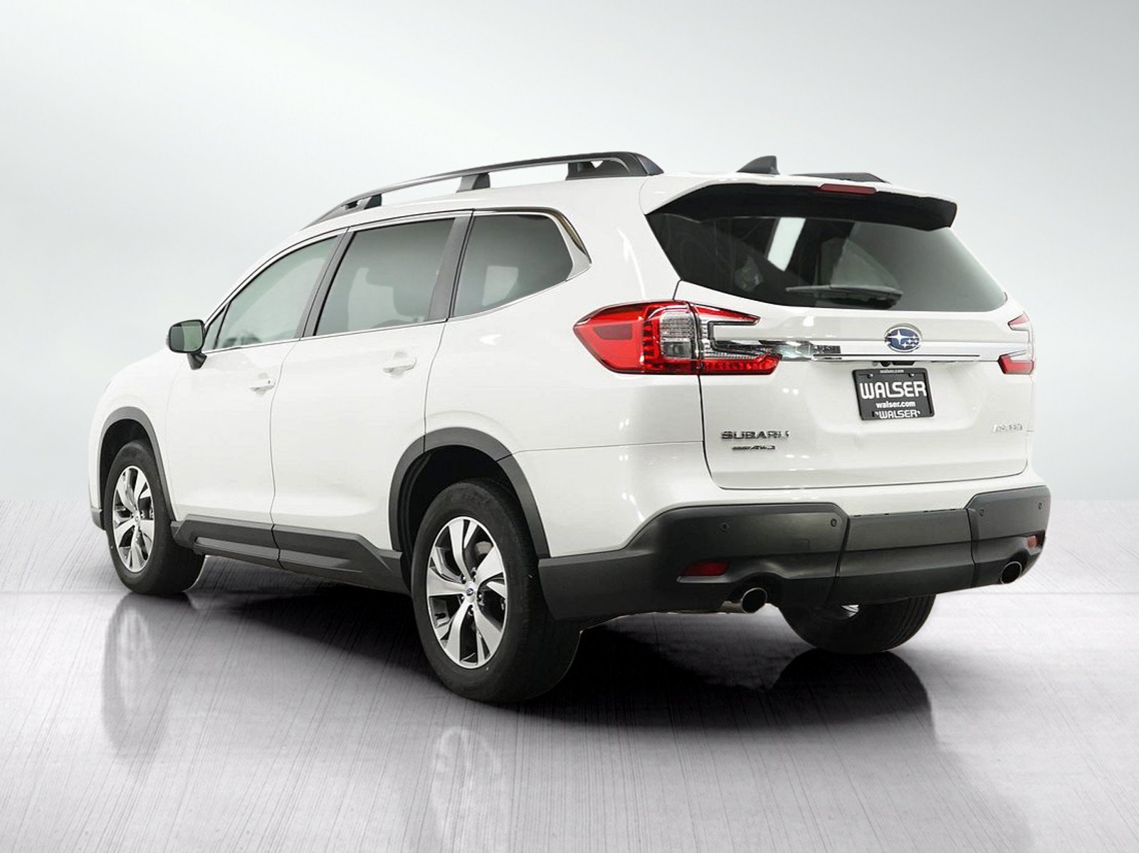 Used 2023 Subaru Ascent Premium AWD/4WD image 3