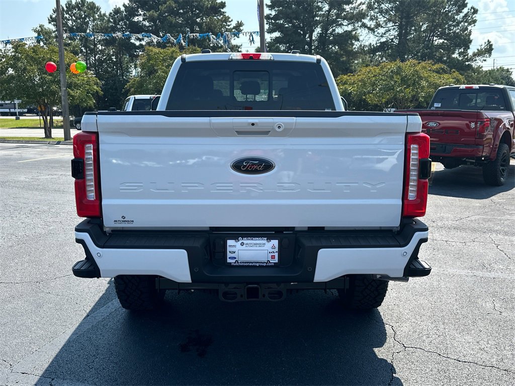 New 2025 Ford F350 4x4 Crew Cab Super Duty image 4
