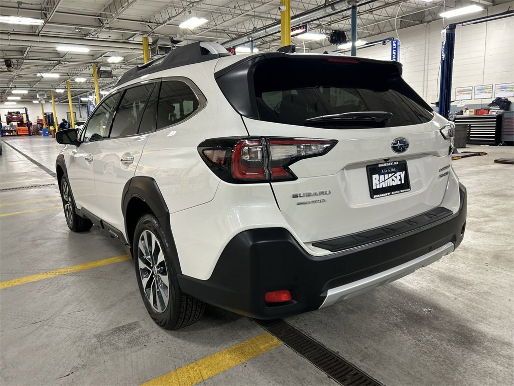 Certified 2025 Subaru Outback Touring XT w/ Tech Package 3 image 6