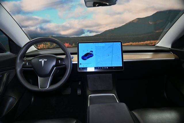 Used 2021 Tesla Model 3 Standard Range Plus RWD image 57