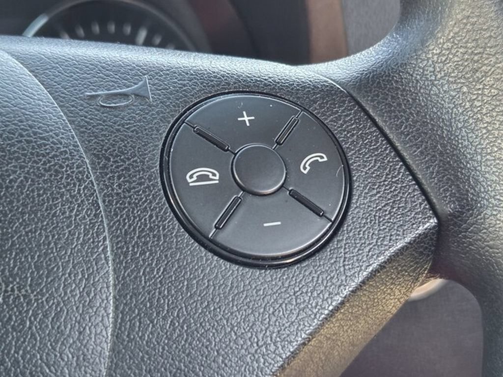 Used 2016 Mercedes-Benz Sprinter 2500 image 11