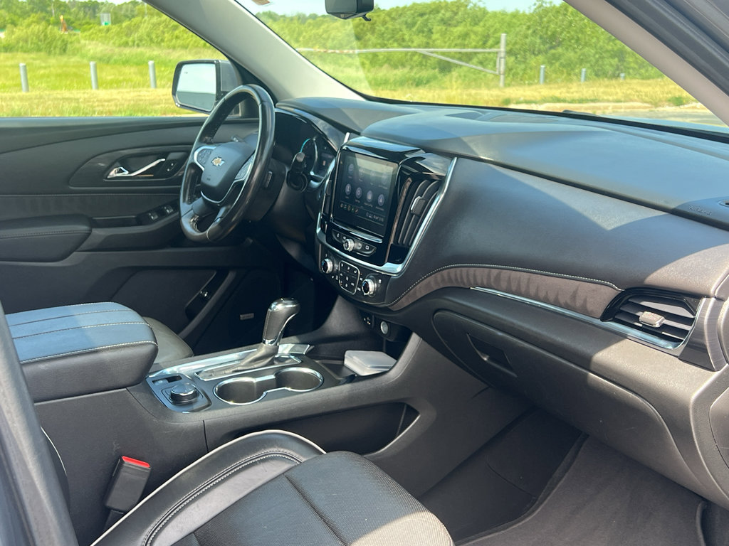 Used 2020 Chevrolet Traverse High Country AWD/4WD image 32