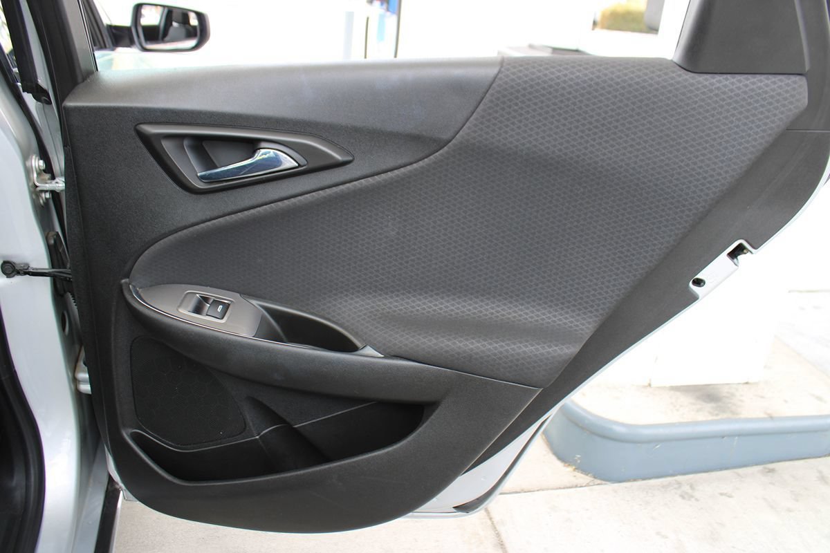 Used 2020 Chevrolet Malibu LT FWD image 44