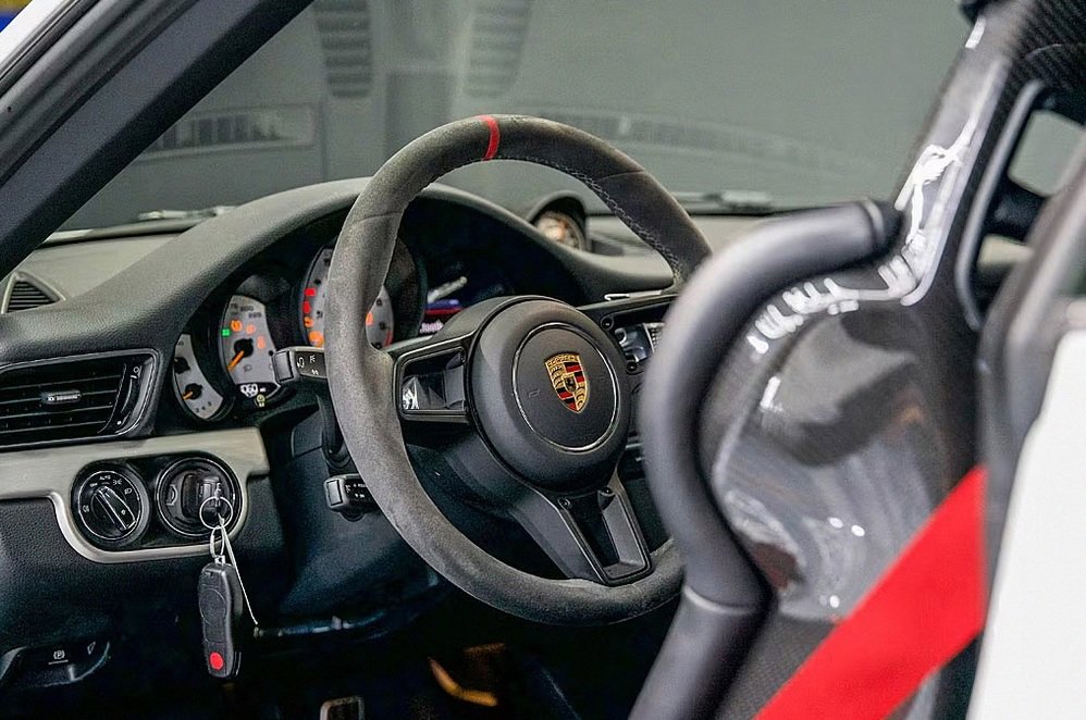 Used 2019 Porsche 911 GT3 RWD image 15