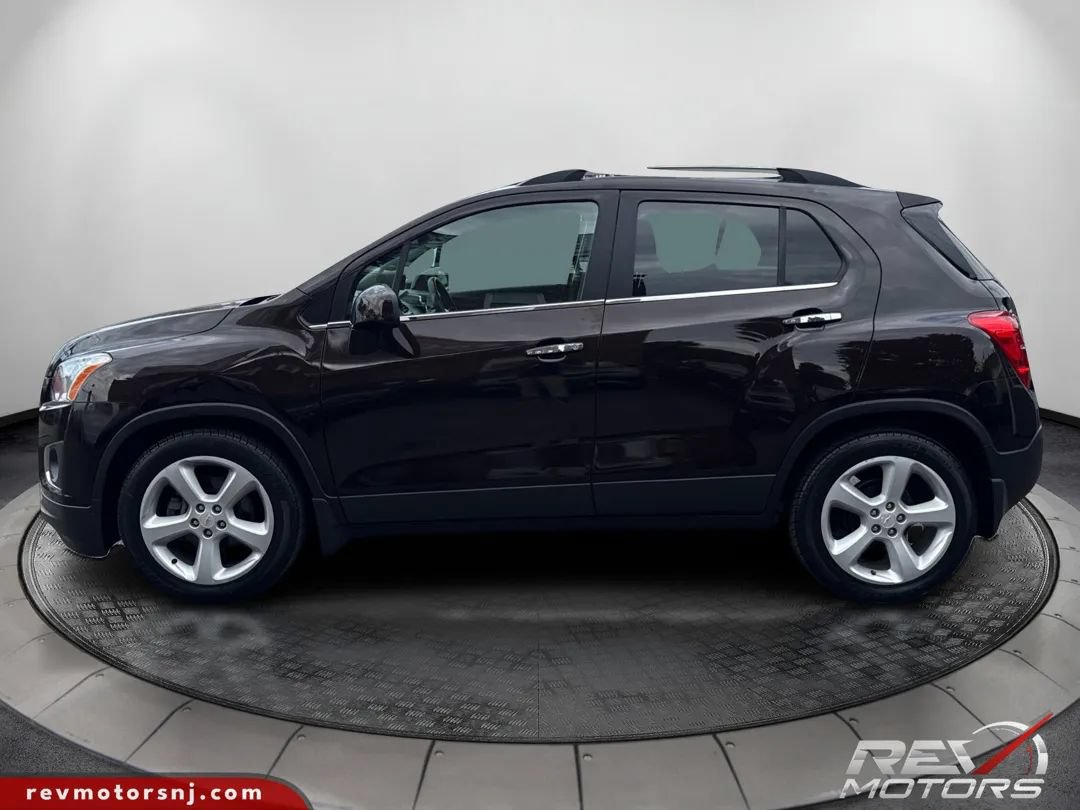 Used 2015 Chevrolet Trax LTZ FWD image 2