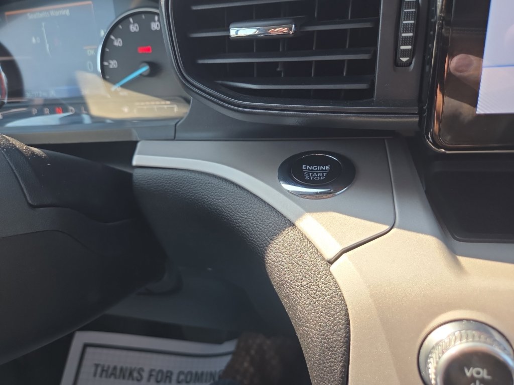 Used 2024 Ford Explorer XLT RWD image 34