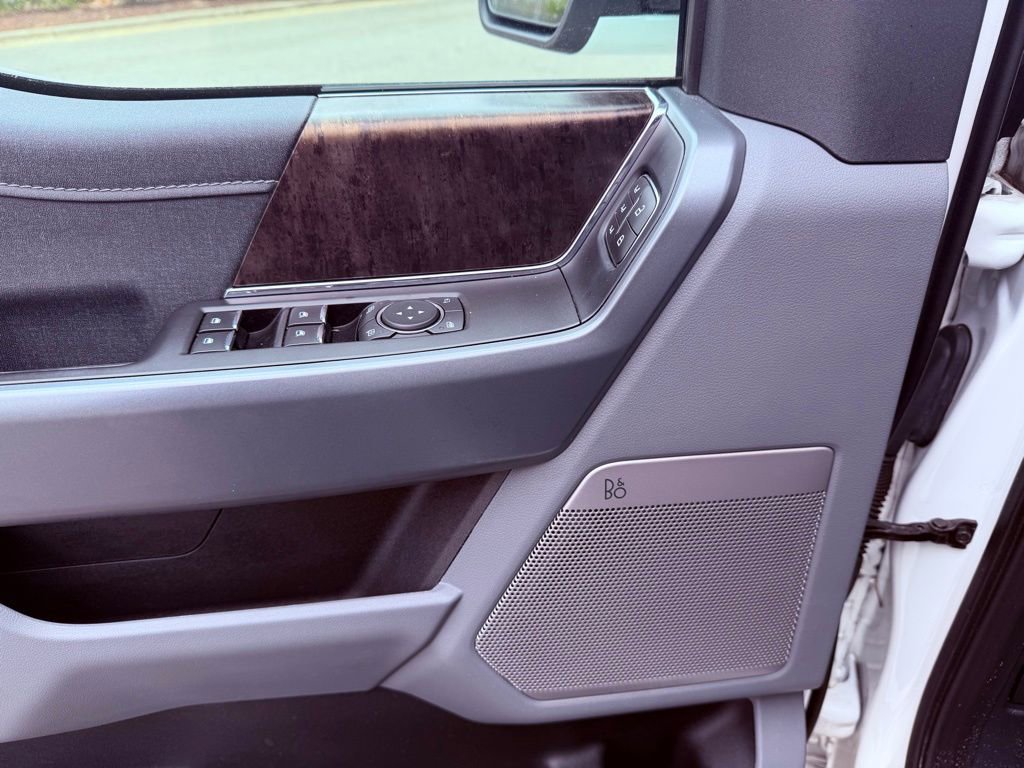 Used 2021 Ford F150 Lariat w/ Equipment Group 501A Mid image 19