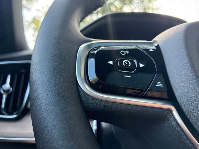 New 2026 Volvo XC90 B5 Core AWD/4WD image 29