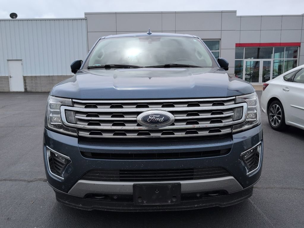 Used 2018 Ford Expedition Limited w/ Equipment Group 302A AWD/4WD image 3