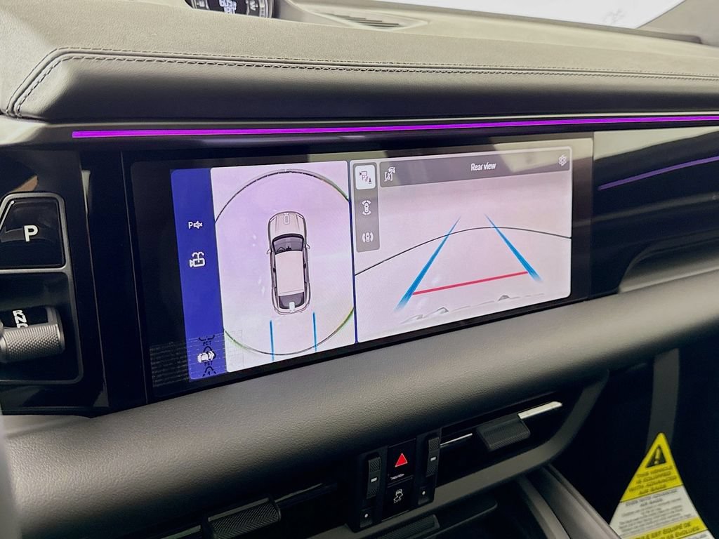 New 2026 Porsche Macan Electric RWD image 20