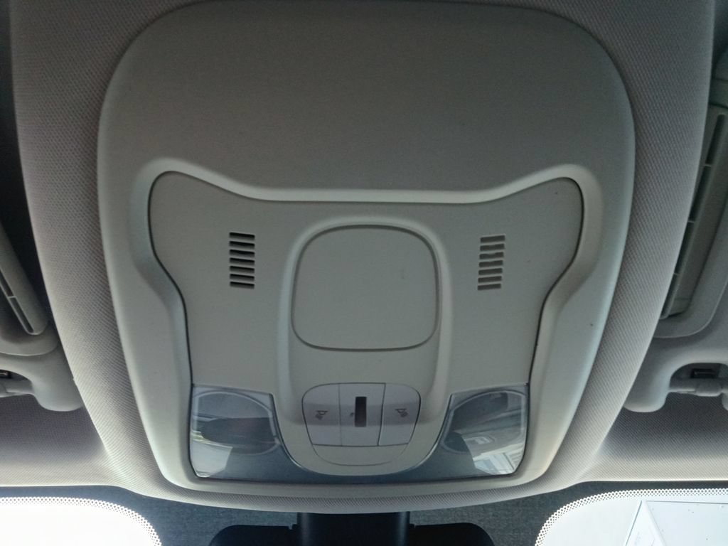 Used 2016 Jeep Renegade Trailhawk AWD/4WD image 7