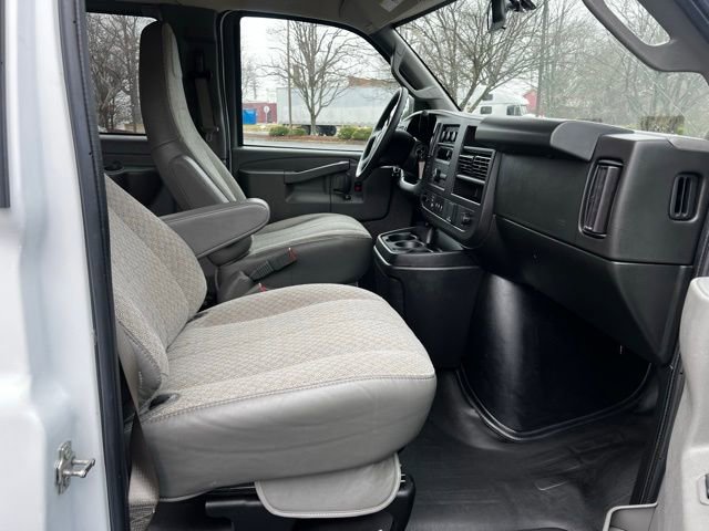 Used 2023 Chevrolet Express 3500 LS image 19