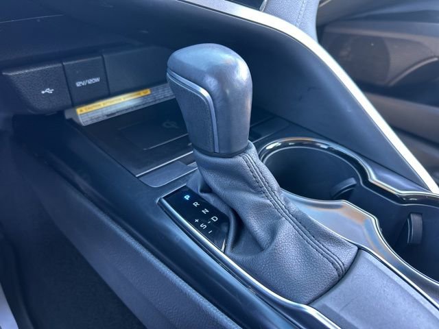 Used 2020 Toyota Camry SE w/ Audio Package FWD image 25