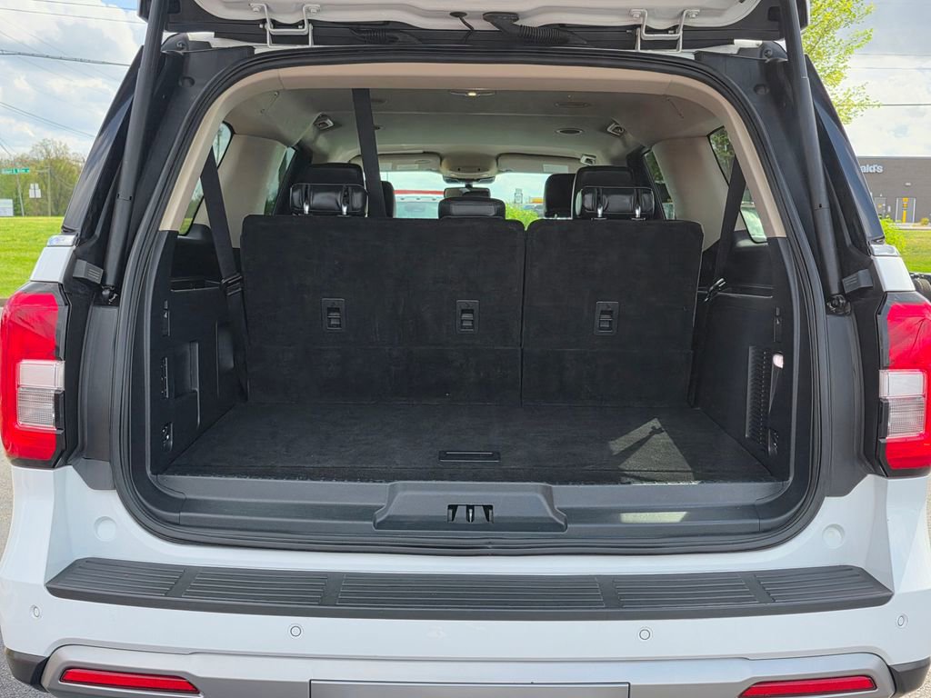 Used 2023 Ford Expedition Max XLT AWD/4WD image 39