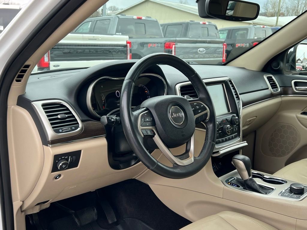 Used 2017 Jeep Grand Cherokee Limited image 13