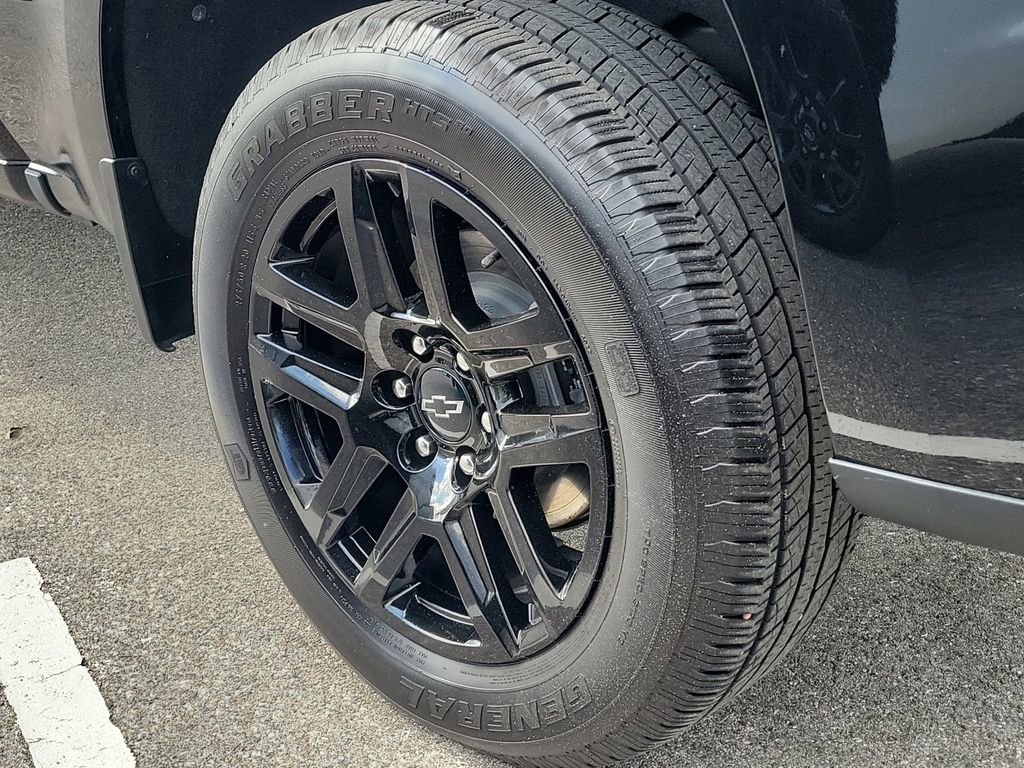 Certified 2023 Chevrolet Silverado 1500 Custom w/ LPO, Dark Essentials Package image 10