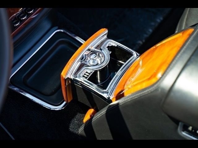 Used 2009 Rolls-Royce Phantom Drophead Coupe image 21