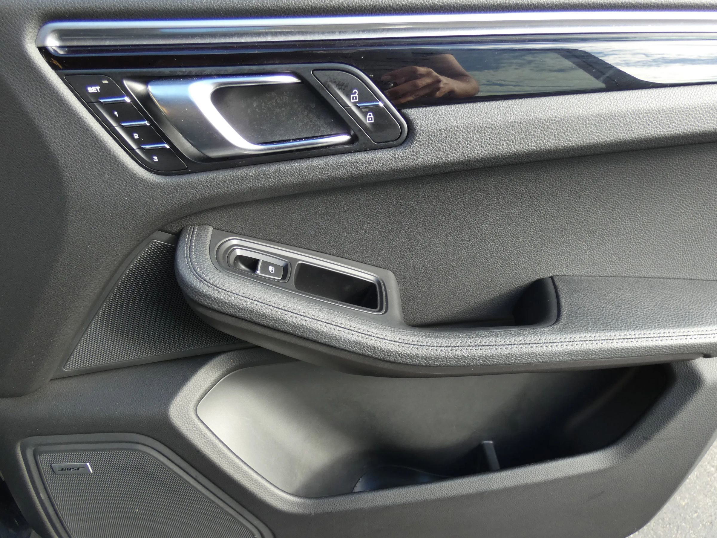 Used 2019 Porsche Macan image 35