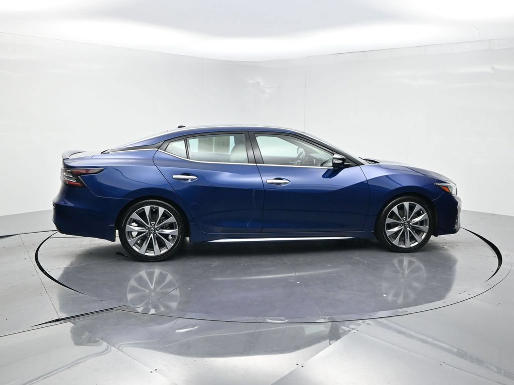 Used 2021 Nissan Maxima Platinum w/ Sport Mat Group FWD image 4