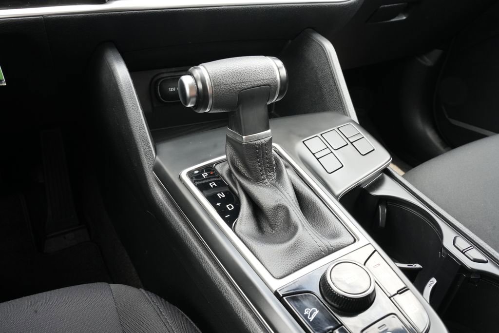 Used 2023 Kia Sportage LX FWD image 12