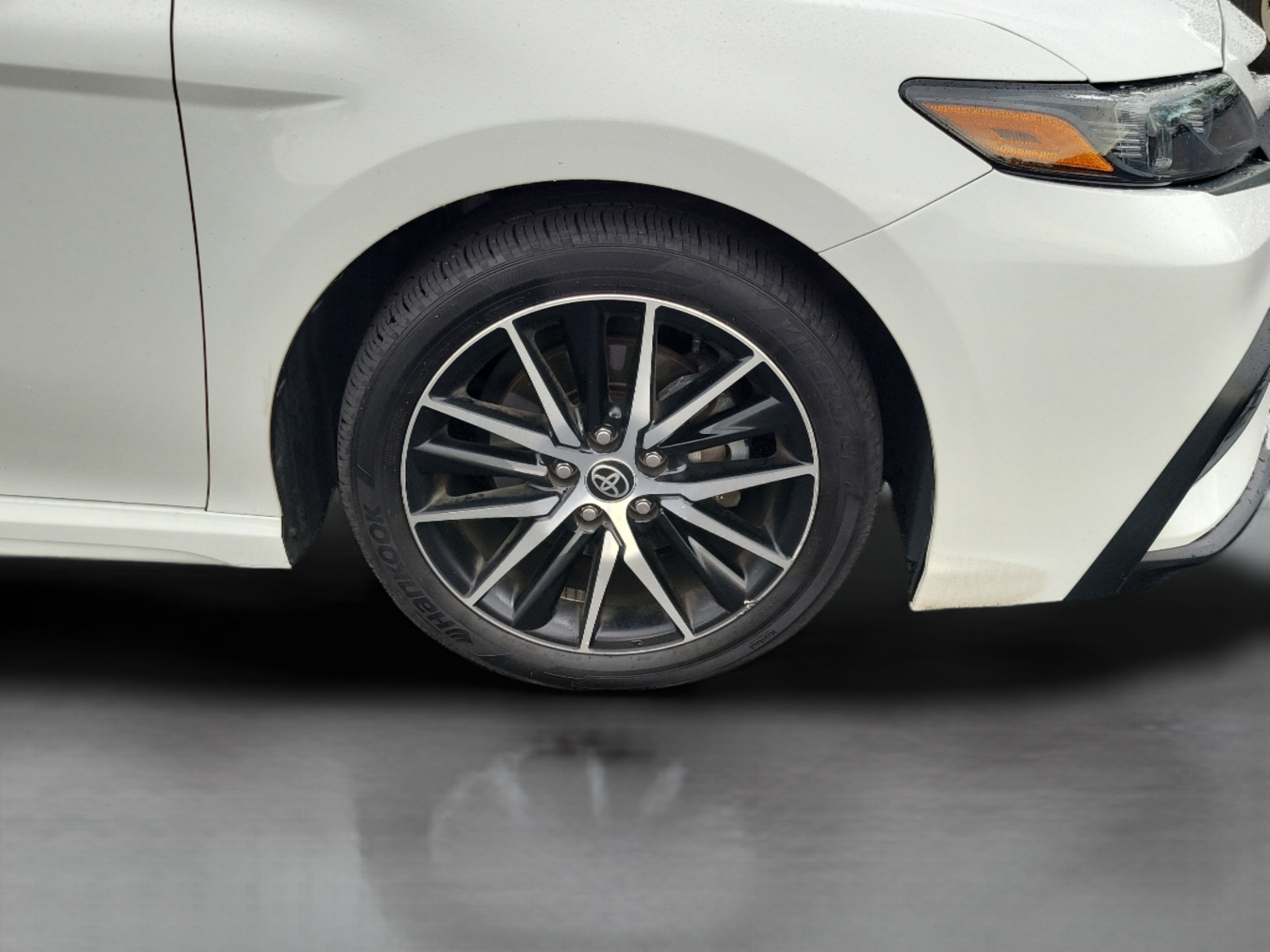 Used 2023 Toyota Camry SE AWD/4WD image 17
