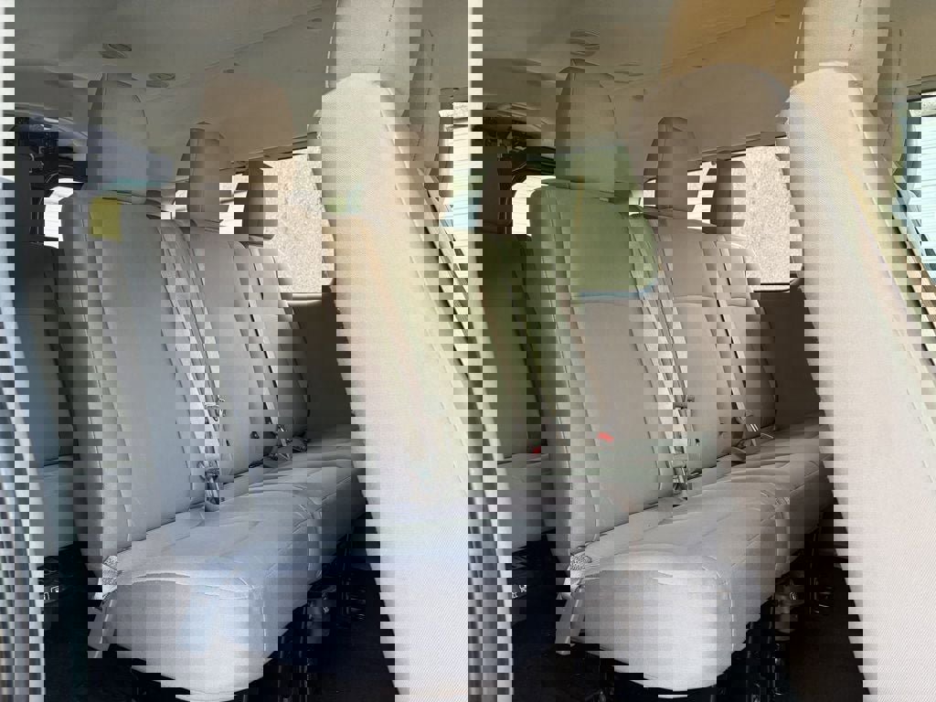 Used 2018 Nissan NV 3500 S image 27