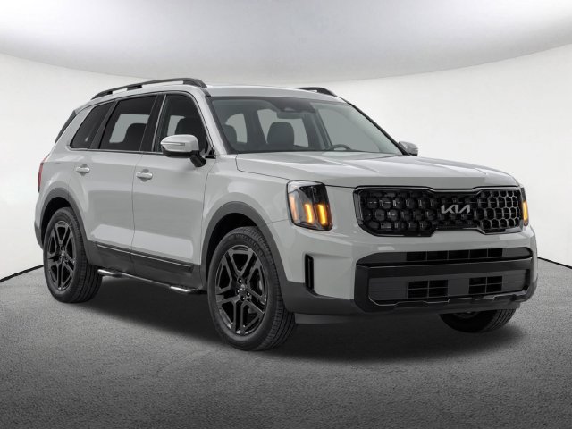 Used 2025 Kia Telluride EX X-Line AWD/4WD image 2
