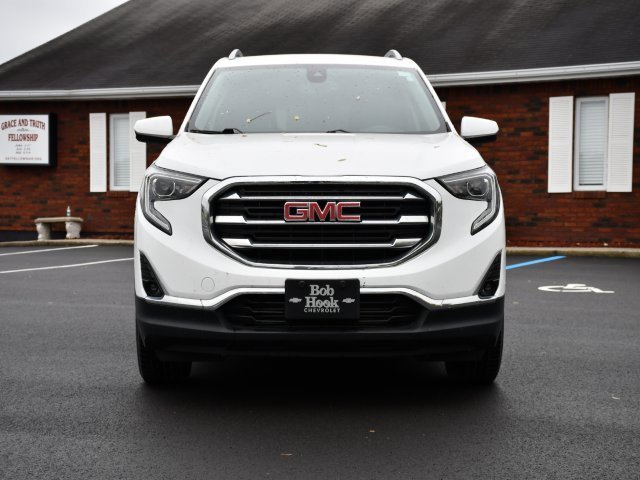 Used 2020 GMC Terrain SLT image 2
