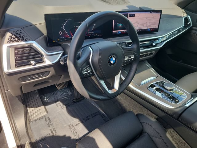 Used 2025 BMW X5 xDrive40i AWD/4WD image 17