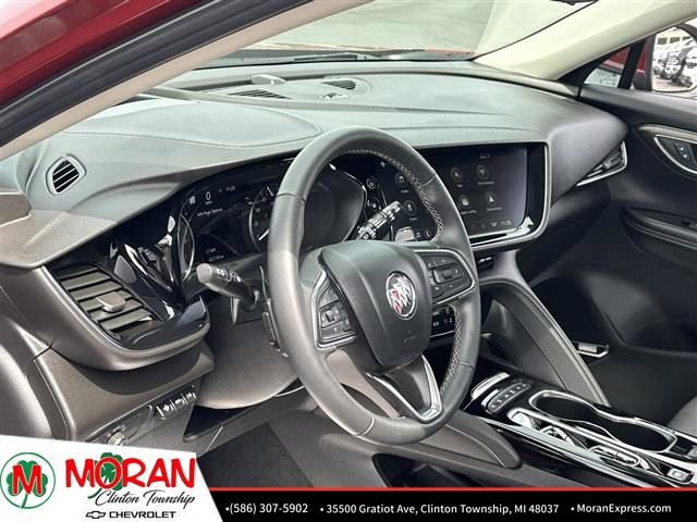 Used 2023 Buick Envision Avenir image 11