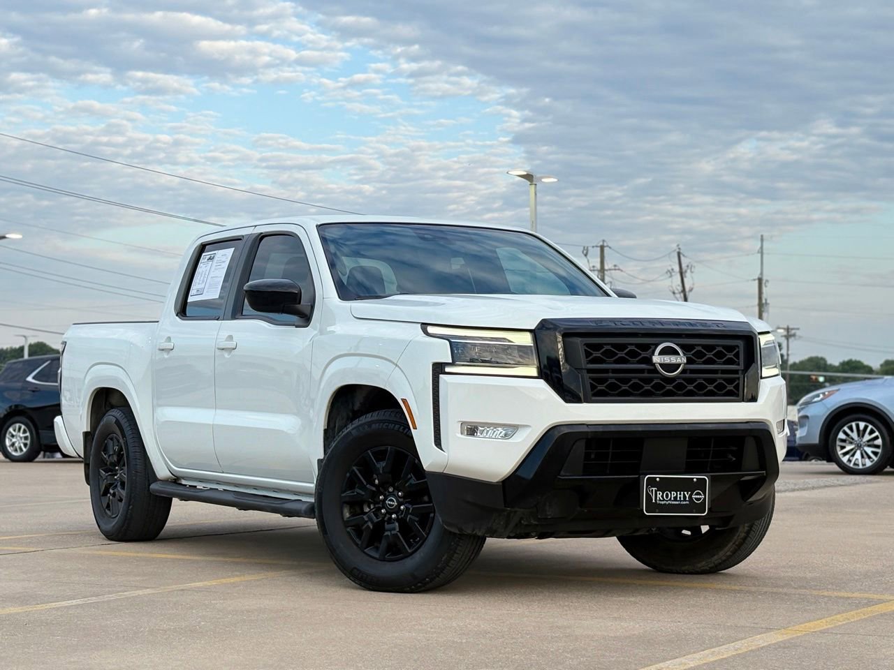 Certified 2023 Nissan Frontier SV w/ Midnight Edition Package RWD image 2