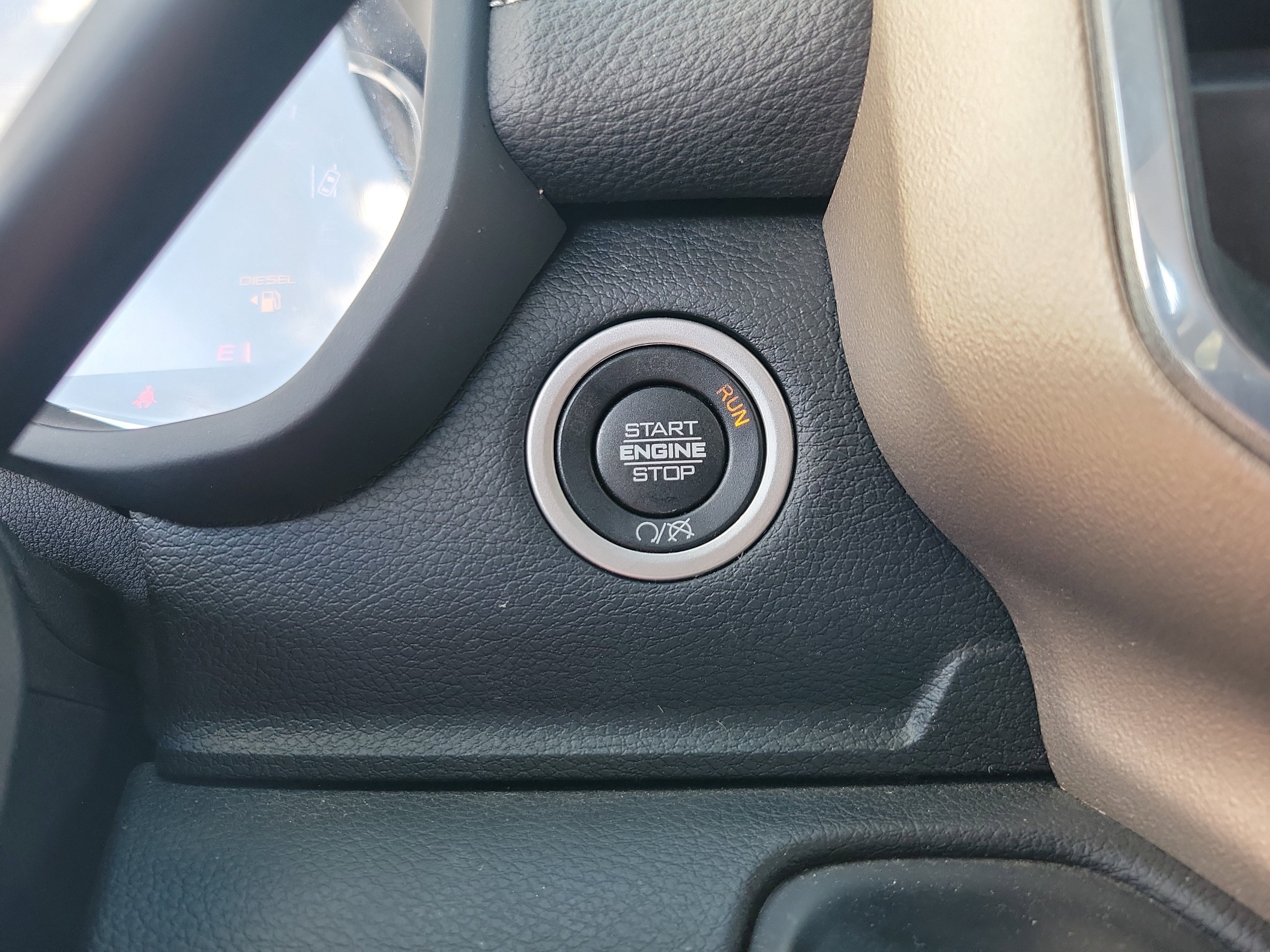 Used 2024 RAM 2500 Laramie w/ Safety Group image 14