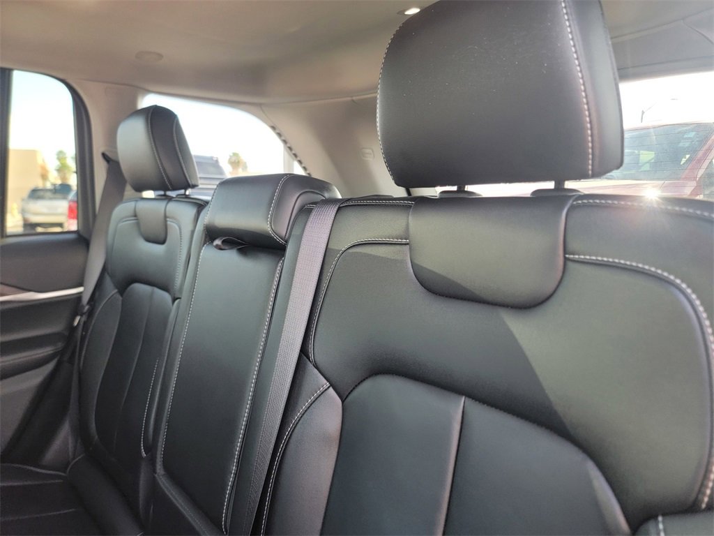 Used 2022 Jeep Grand Cherokee Limited 4xe image 16