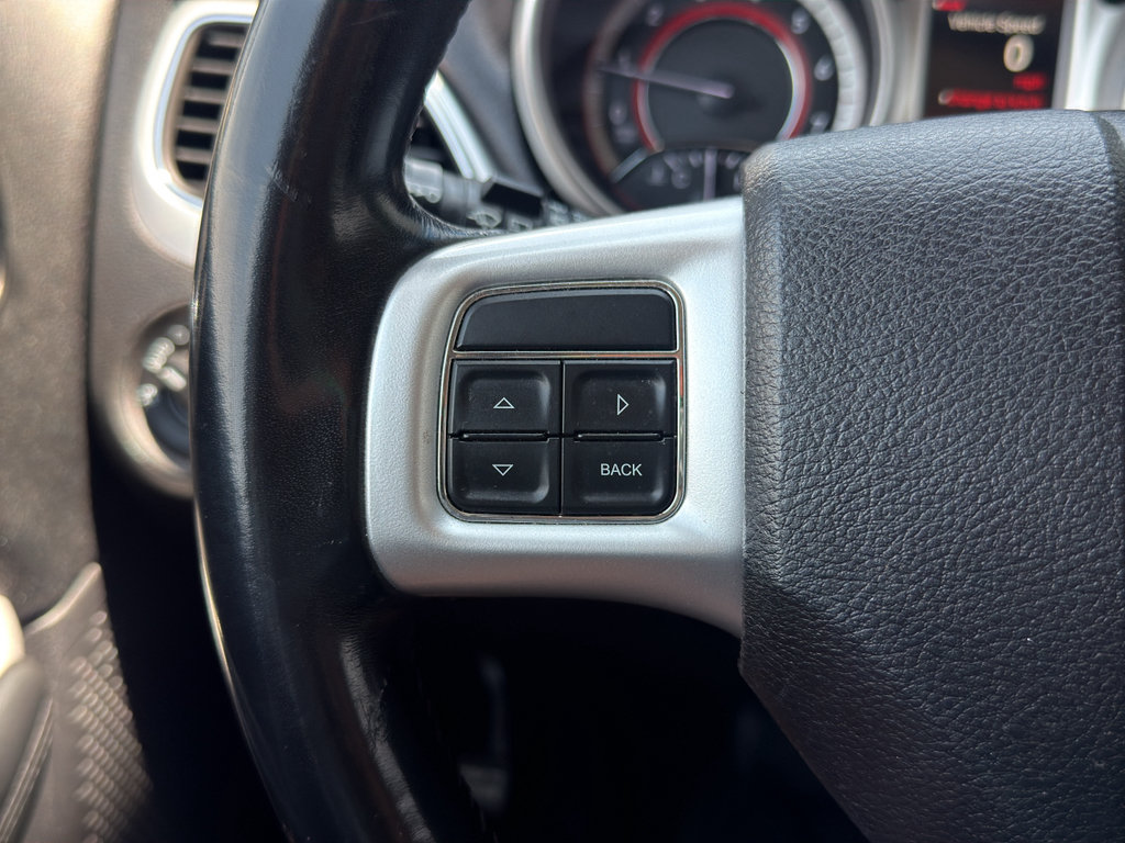Used 2019 Dodge Journey SE w/ Premium Group FWD image 15