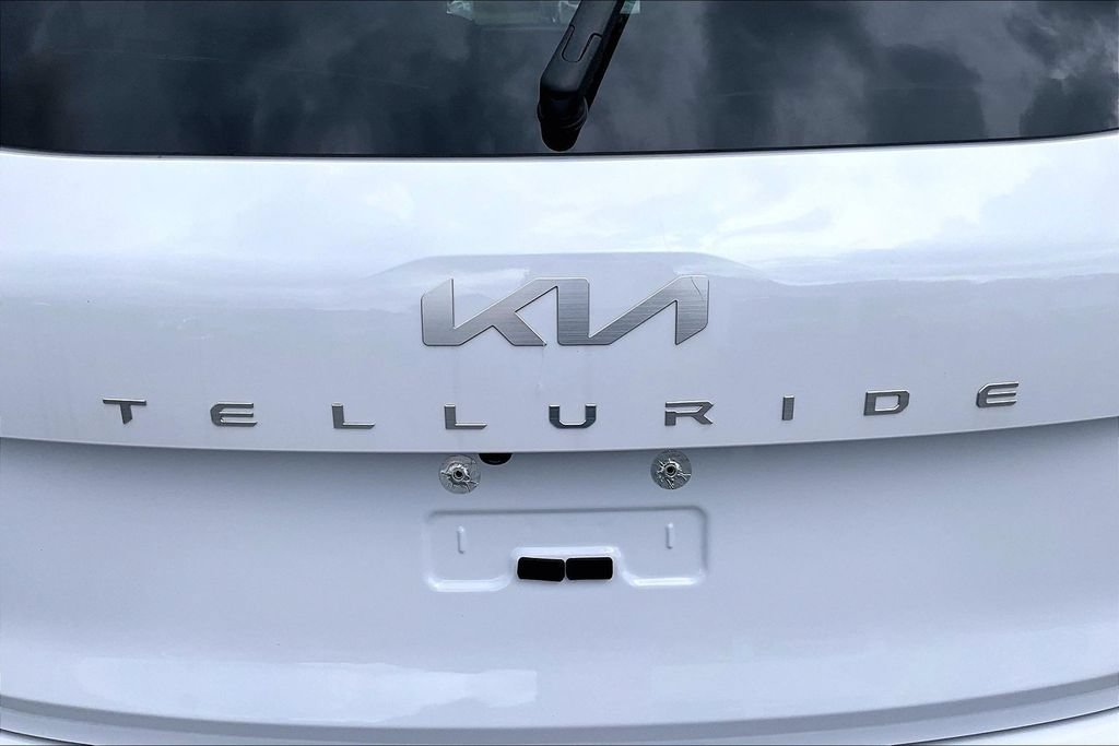 Used 2025 Kia Telluride SX w/ SX Captain's Chair Package AWD/4WD image 26