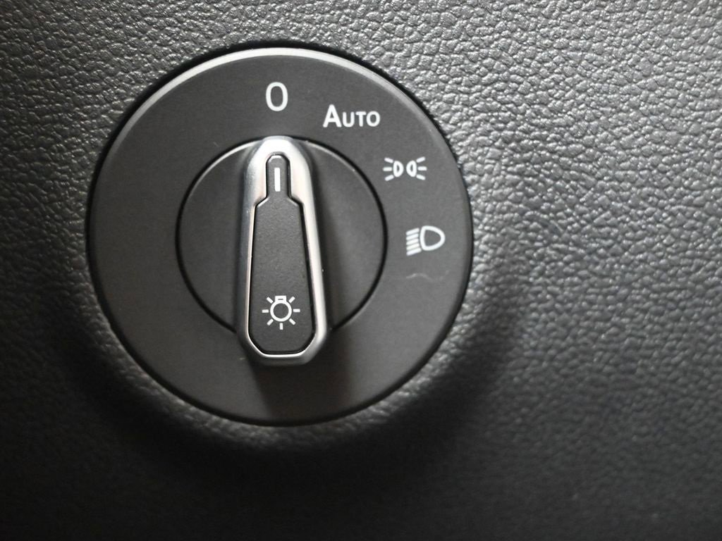 New 2025 Volkswagen Taos S image 24