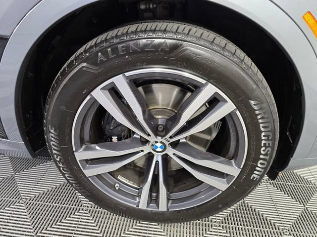 Used 2025 BMW X7 M60i AWD/4WD image 9