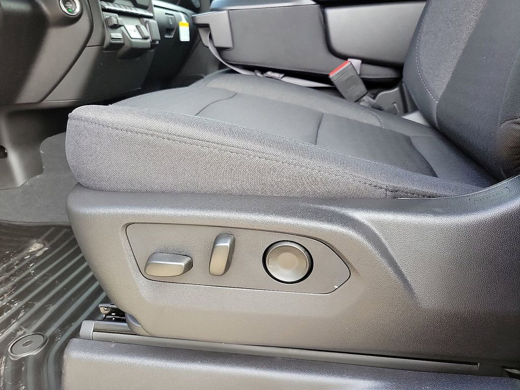 New 2025 Chevrolet Silverado 2500 Custom w/ Custom Value Package image 13