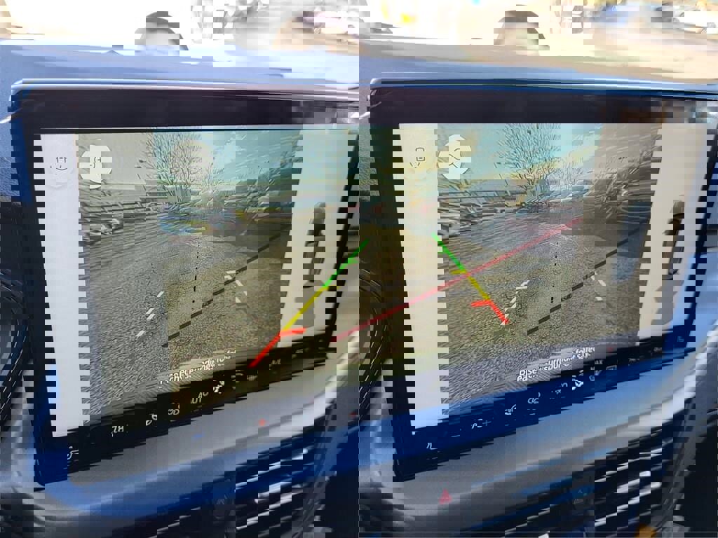 New 2024 Ford Escape SE image 39