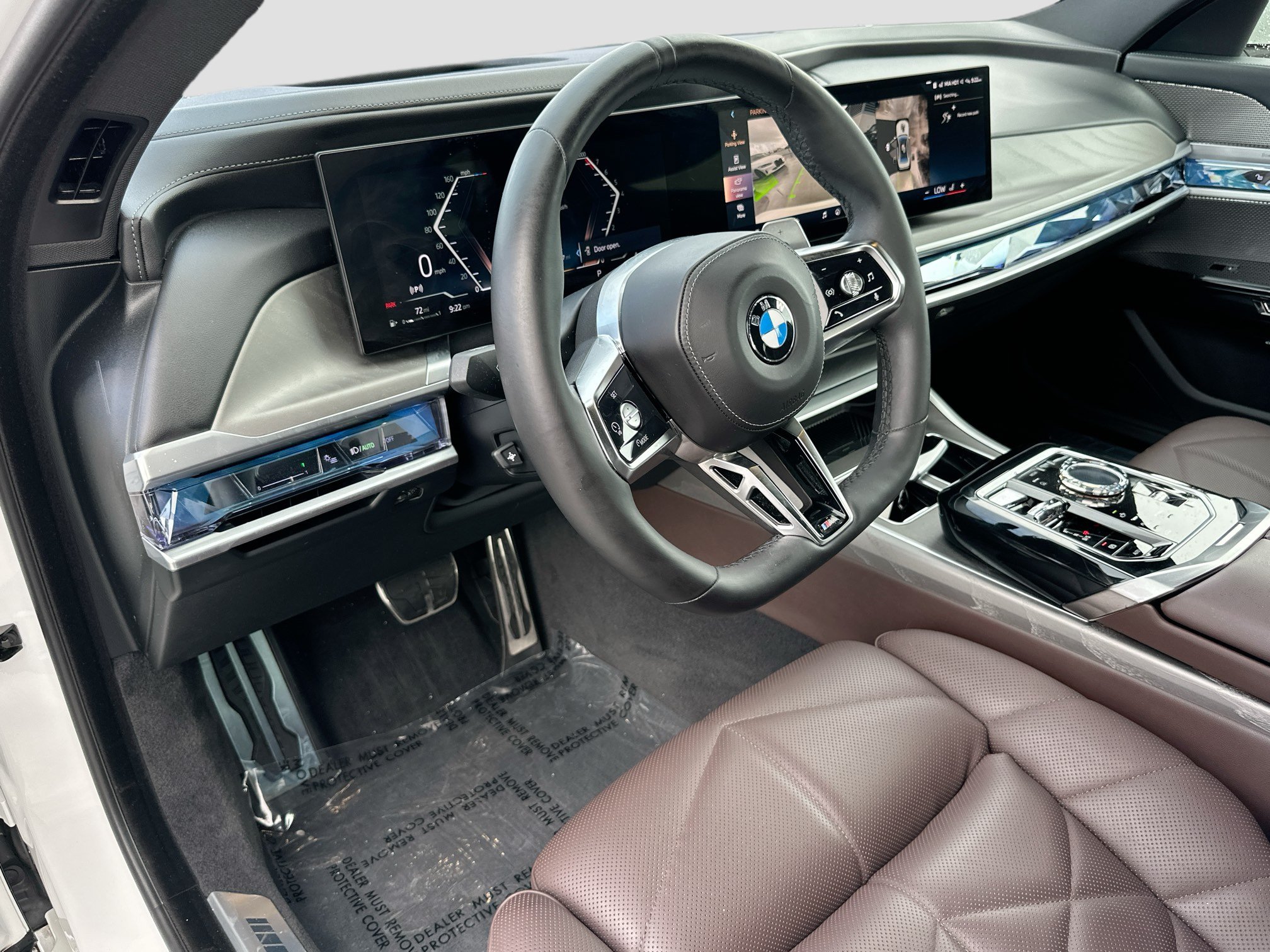 Used 2023 BMW 740i w/ Parking Assistance Package RWD image 9