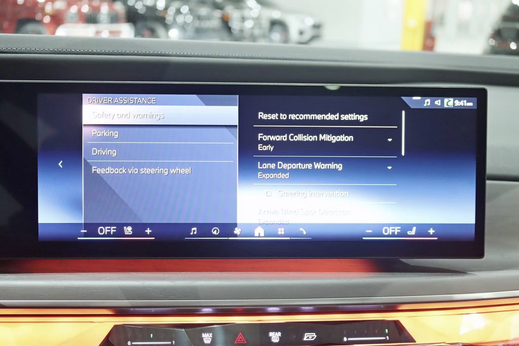 Used 2023 BMW i7 xDrive60 w/ Executive Package 2 image 26