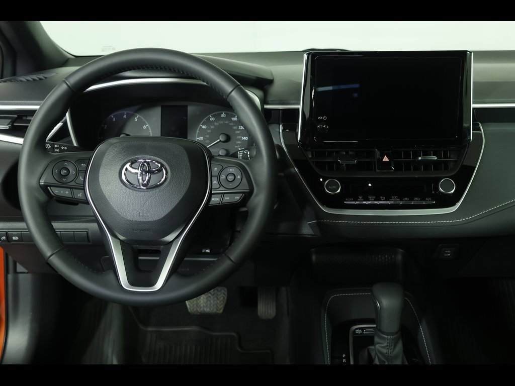 Used 2025 Toyota Corolla SE image 12
