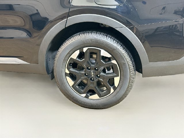 Used 2024 Kia Sorento S w/ Panoramic Sunroof Package AWD/4WD image 5
