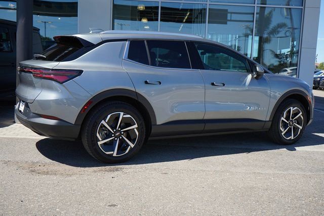 New 2026 Chevrolet Equinox EV LT image 9