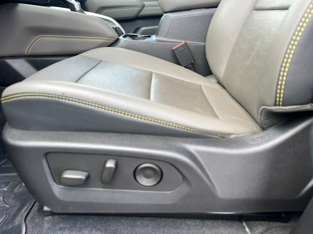 Used 2024 Chevrolet Colorado ZR2 w/ ZR2 Convenience Package III AWD/4WD image 23