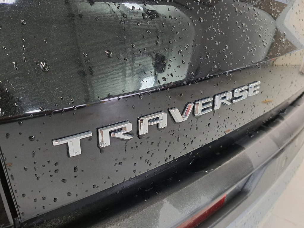 Used 2025 Chevrolet Traverse LT image 34