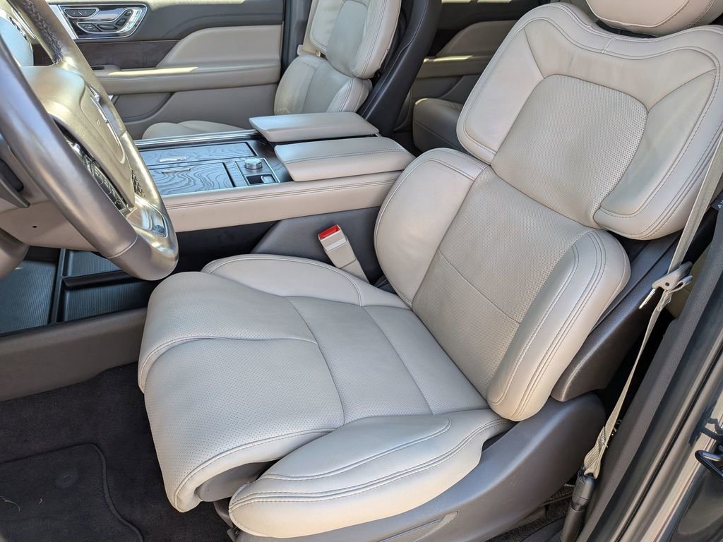 Used 2024 Lincoln Navigator L Reserve AWD/4WD image 14