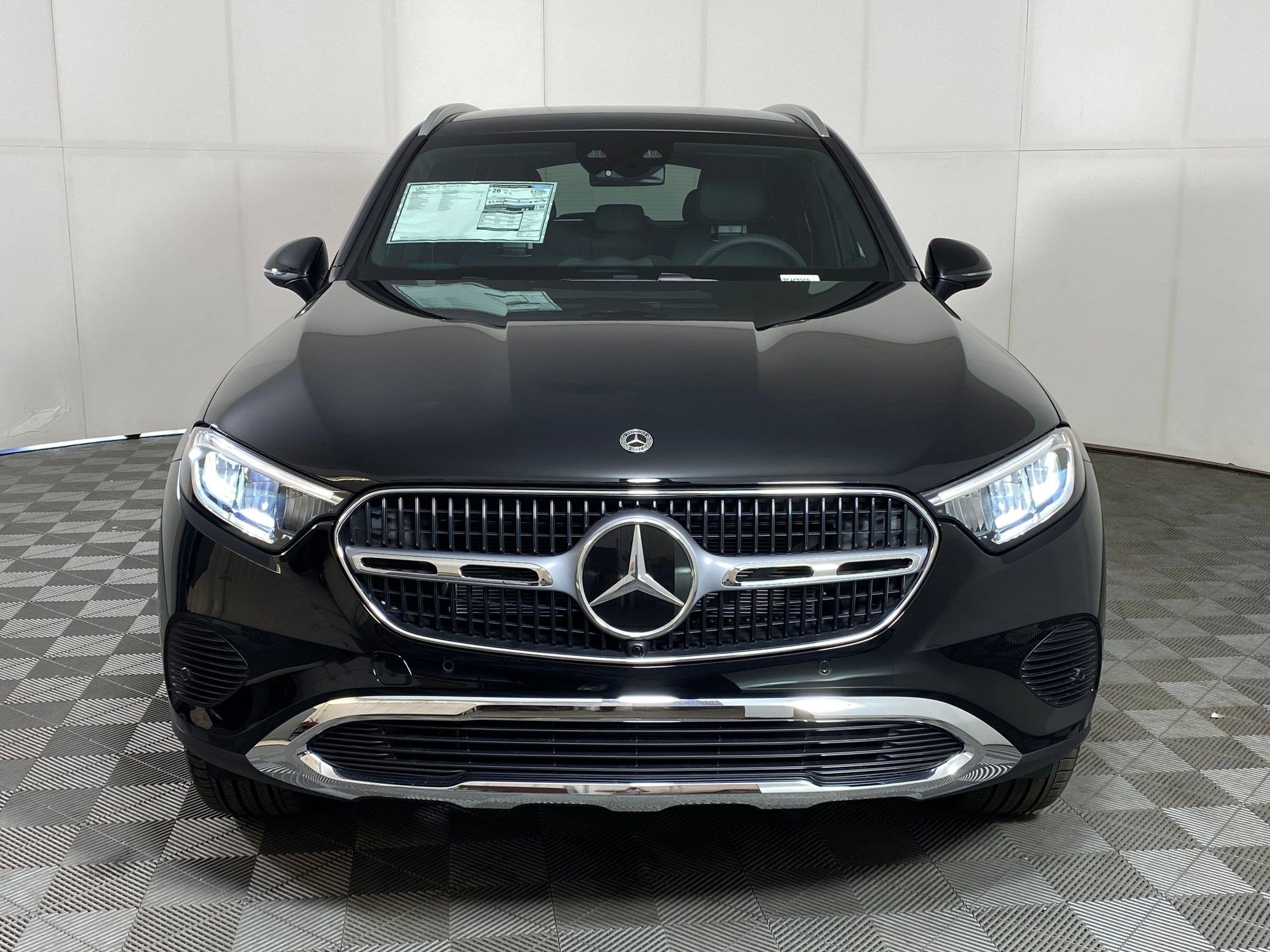Used 2026 Mercedes-Benz GLC 300 4MATIC image 5