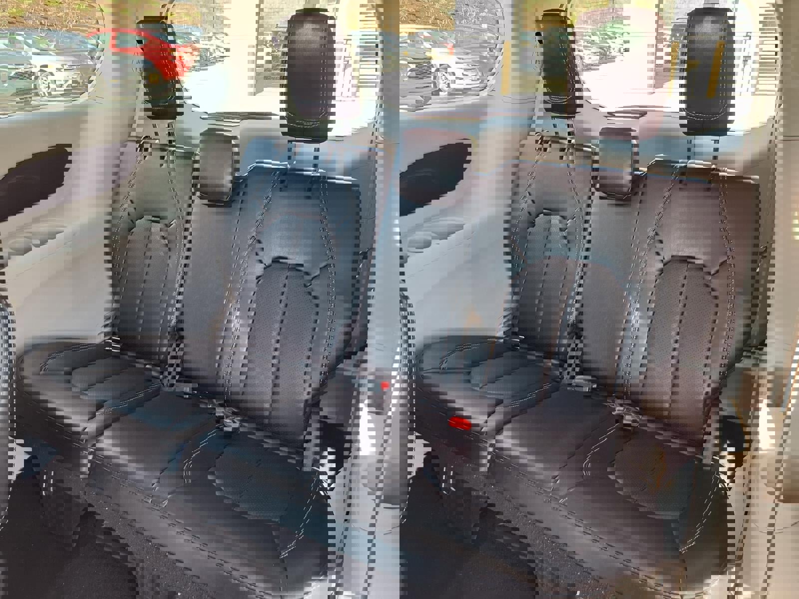 Used 2024 Chrysler Pacifica Touring-L image 10