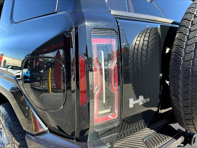 Used 2025 GMC Hummer EV 3X AWD/4WD image 25